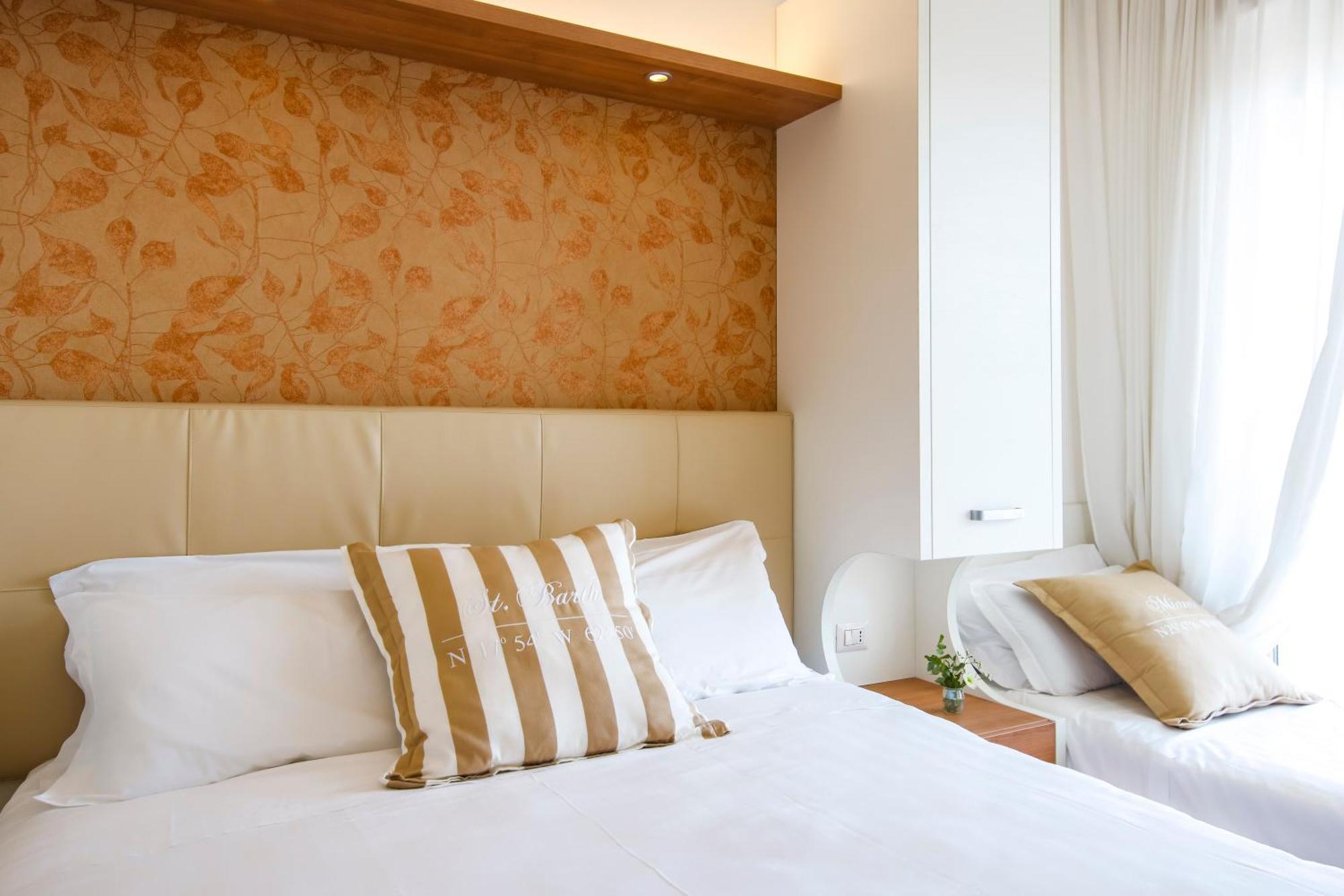 Eurhotel ริมินี ภายนอก รูปภาพ